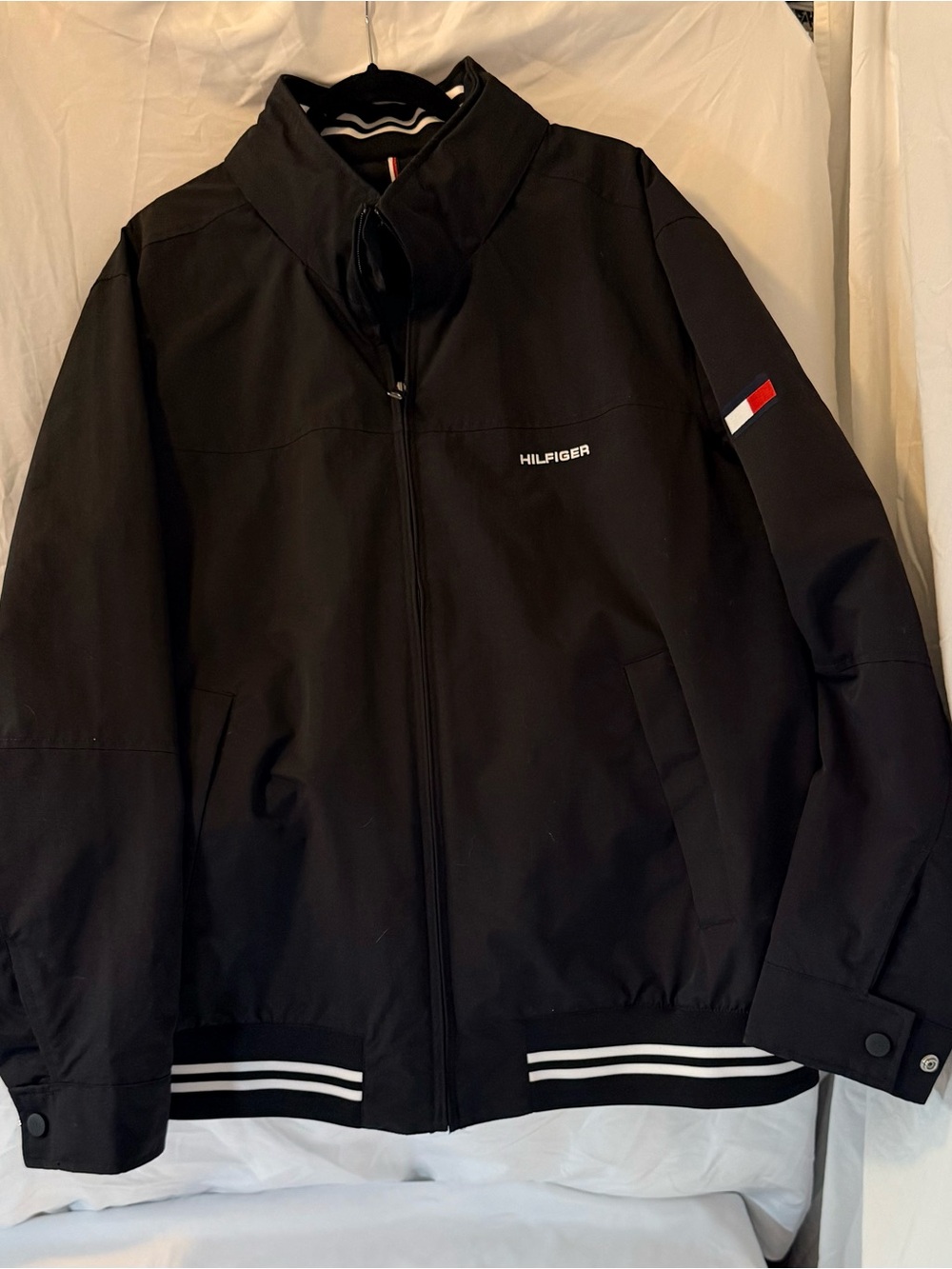 Tommy Hilfiger Black Bomber Jacket Mesh Lined Water Resistant Size XXL (KK10)